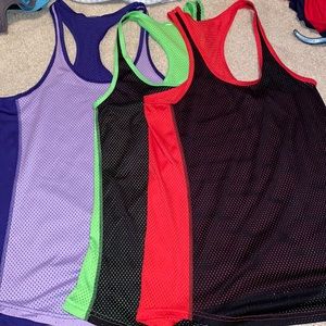 Under armour semi fitted women’s tank